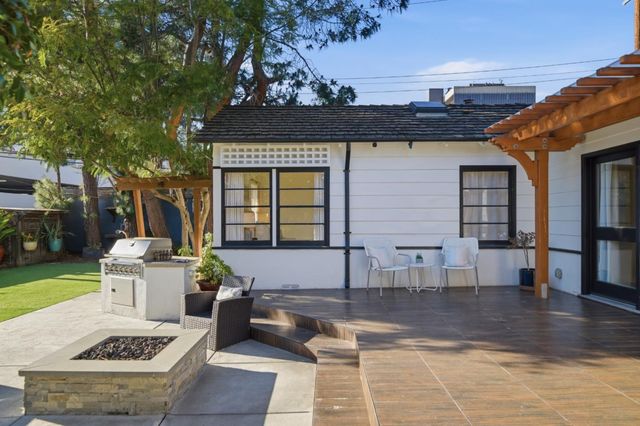 30 Mission Drive, San Mateo, CA 94402