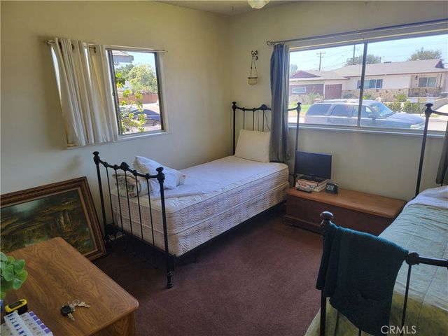 9969 Claremont, Bloomington, CA 92316