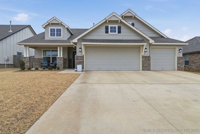 7221 S Hemlock Avenue, Broken Arrow, OK 74011