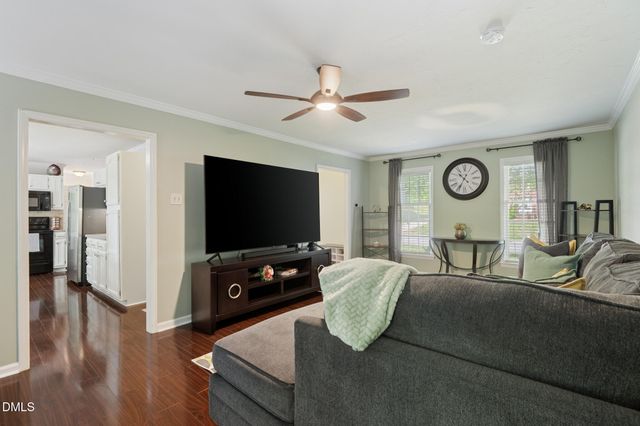 1011 Pineburr Road, Jamestown, NC 27282