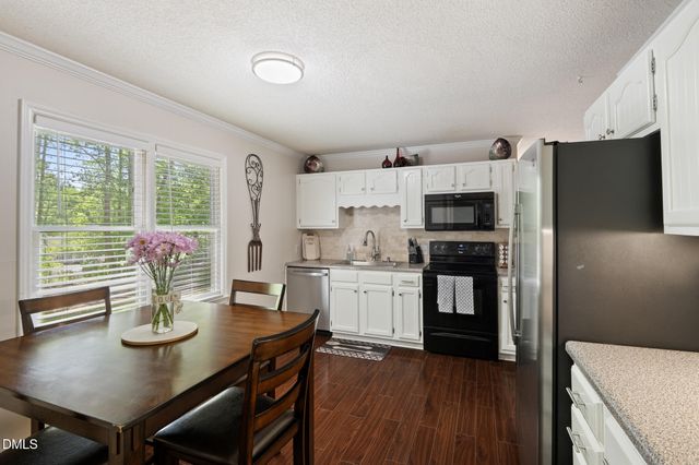 1011 Pineburr Road, Jamestown, NC 27282