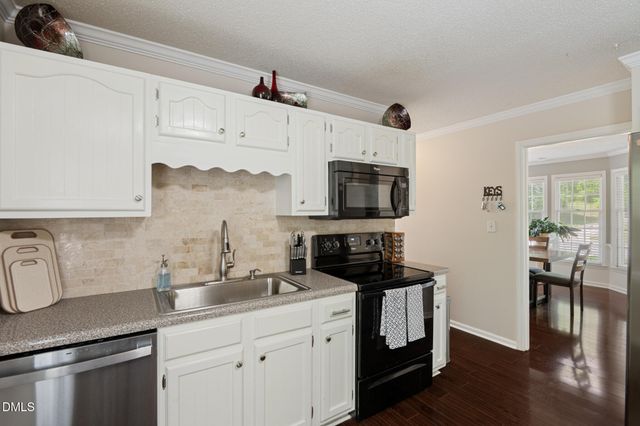1011 Pineburr Road, Jamestown, NC 27282