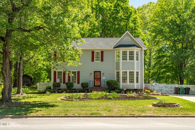 1011 Pineburr Road, Jamestown, NC 27282