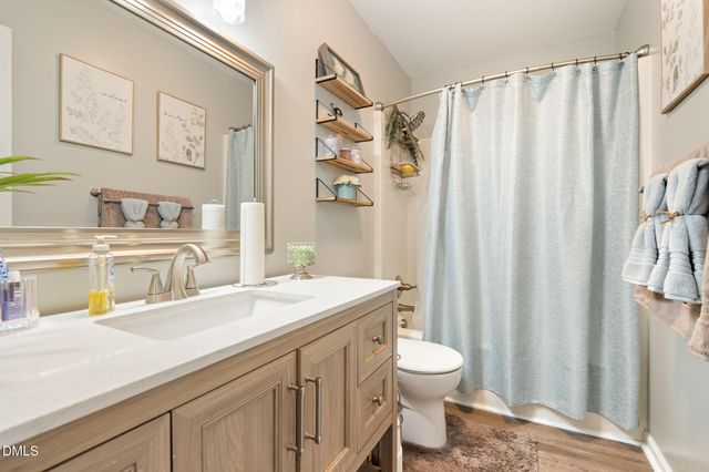 1011 Pineburr Road, Jamestown, NC 27282