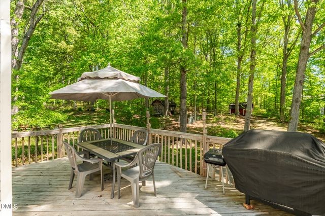 1011 Pineburr Road, Jamestown, NC 27282