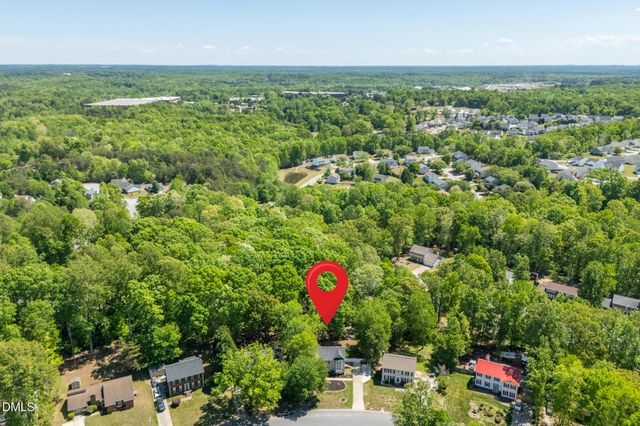 1011 Pineburr Road, Jamestown, NC 27282