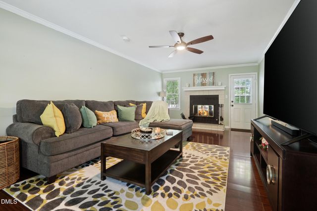 1011 Pineburr Road, Jamestown, NC 27282