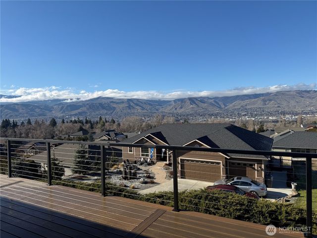 570 Bengal Lane, East Wenatchee, WA 98802