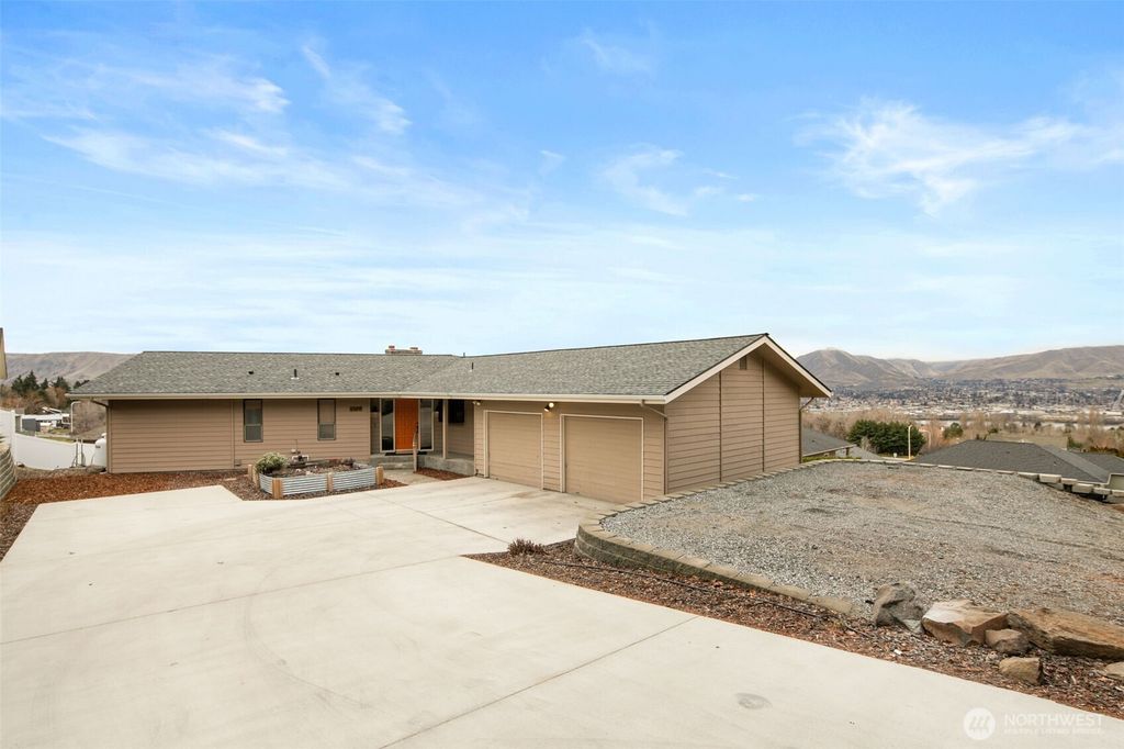 570 Bengal Lane, East Wenatchee, WA 98802