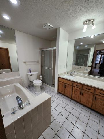 1273 Hilo Avenue N, Oakdale, MN 55128