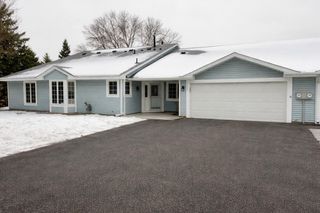 1273 Hilo Avenue N, Oakdale, MN 55128