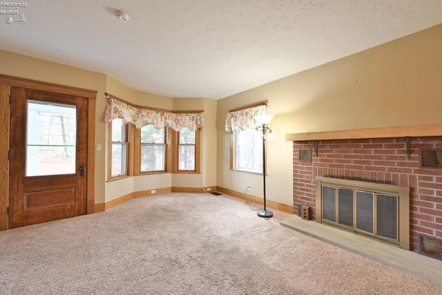 51001 Portman Road, Amherst, OH 44001