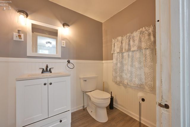 51001 Portman Road, Amherst, OH 44001