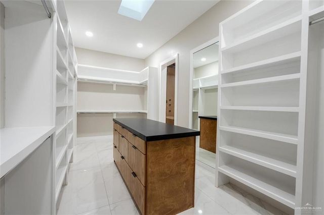 13819 N 34th Lane N, Mcallen, TX 78504