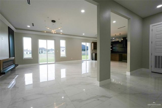 13819 N 34th Lane N, Mcallen, TX 78504