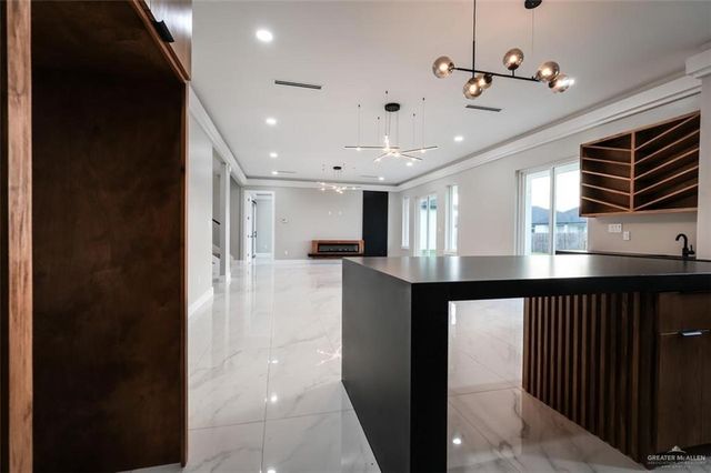 13819 N 34th Lane N, Mcallen, TX 78504