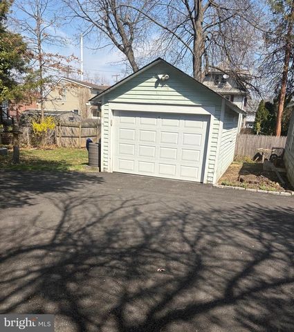 514 STOCKHAM AVE, Morrisville, PA 19067