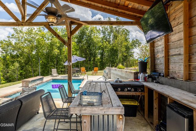 1842 Chapel Road, Sevierville, TN 37876