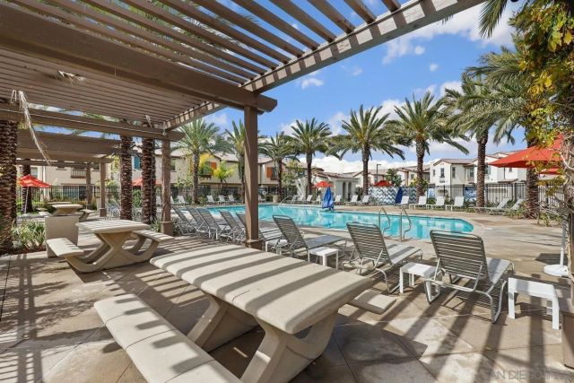 1515 Fig Tree Way, Oceanside, CA 92056