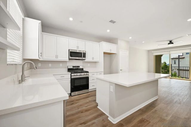 1515 Fig Tree Way, Oceanside, CA 92056