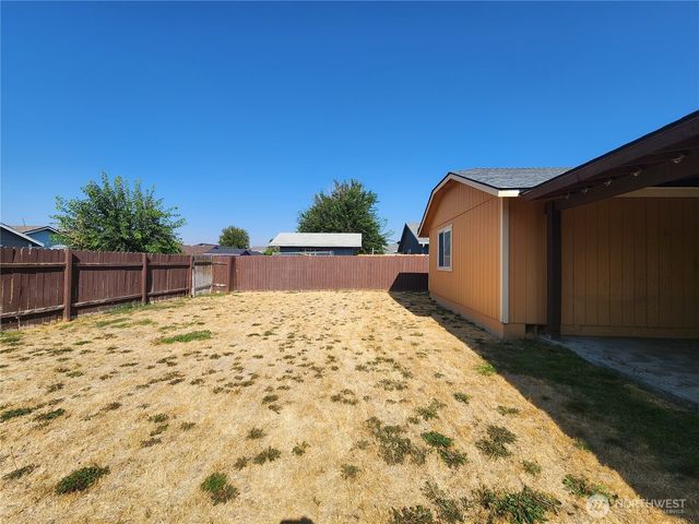 1070 S 4th Avenue, Othello, WA 99344