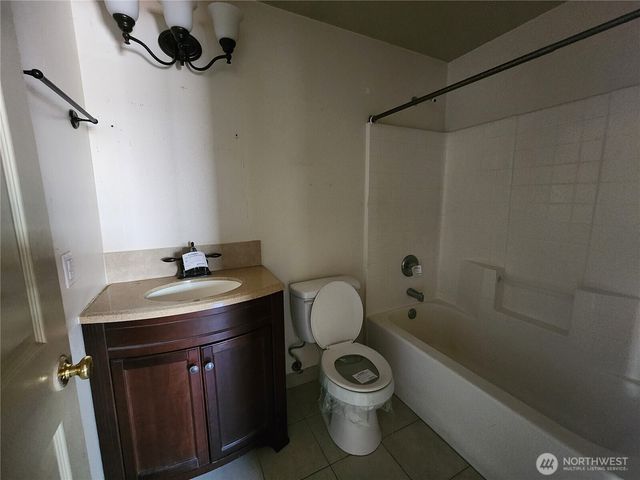 1070 S 4th Avenue, Othello, WA 99344