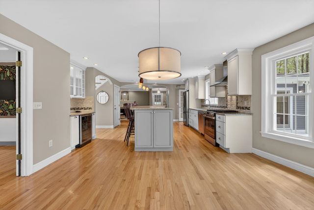 55 Page Lane, Hampstead, NH 03841