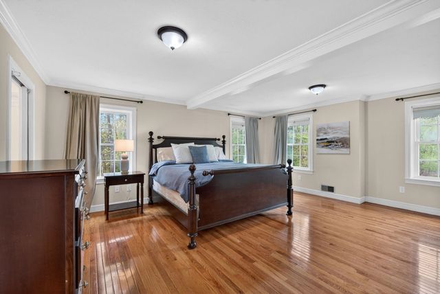 55 Page Lane, Hampstead, NH 03841