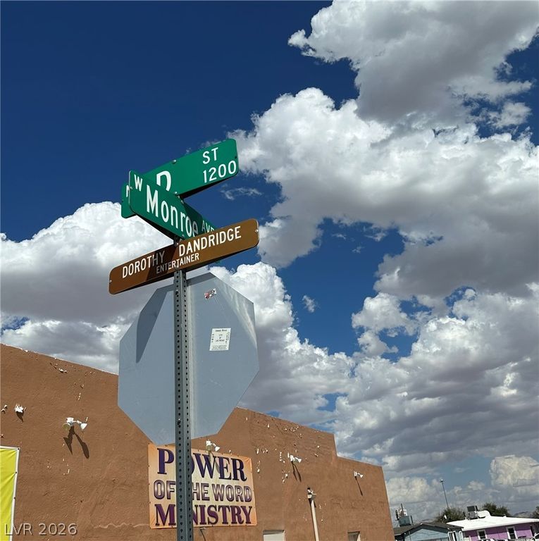 315 West Monroe Avenue, Las Vegas, NV 89106