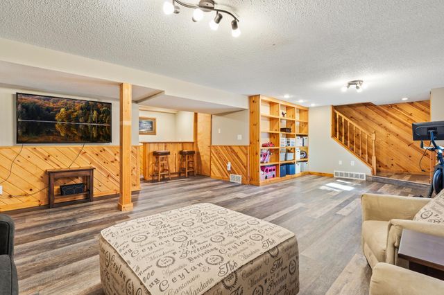 5882 Poplar Avenue, Nisswa, MN 56468