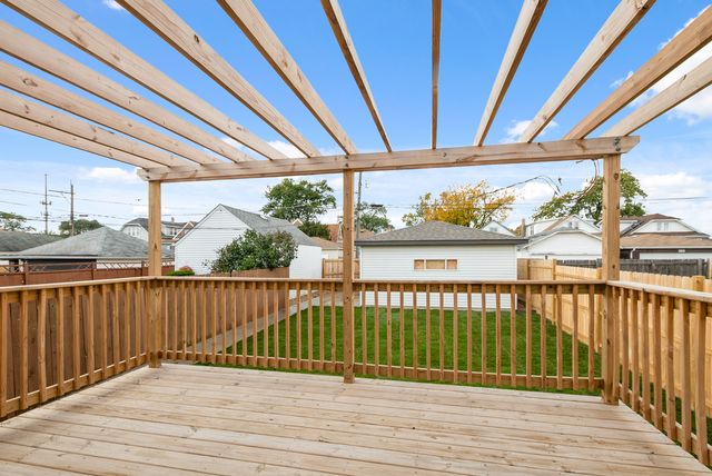 2848 N Mobile Avenue, Chicago, IL 60634