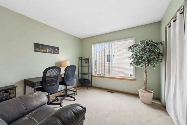 10356 Longfield Drive, Huntley, IL 60142