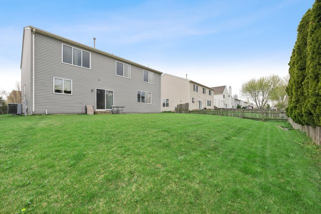 10356 Longfield Drive, Huntley, IL 60142