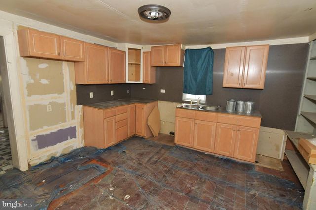 526 N HIGH ST, Martinsburg, WV 25404