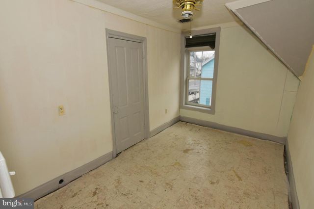 526 N HIGH ST, Martinsburg, WV 25404