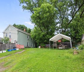 138 Robbins Ave, Pittsfield, MA 01201