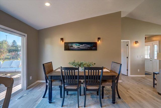 652 E Countryside Drive, Evansville, WI 53536