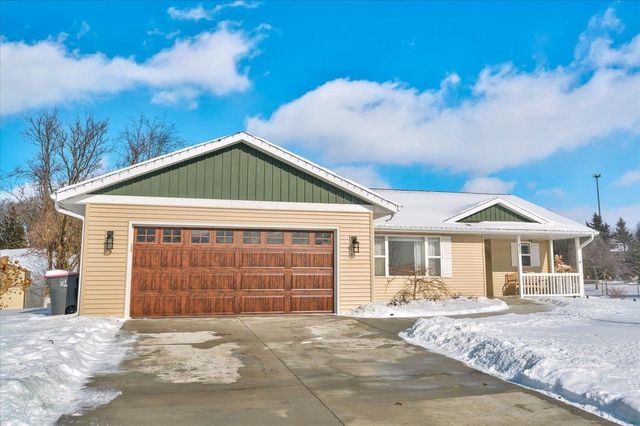 652 E Countryside Drive, Evansville, WI 53536