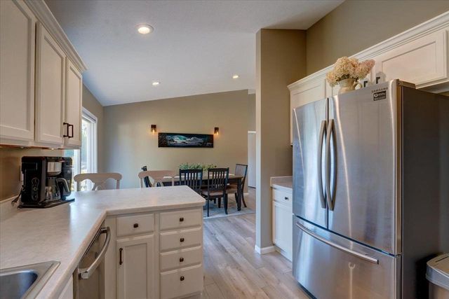 652 E Countryside Drive, Evansville, WI 53536