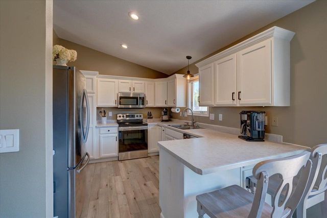 652 E Countryside Drive, Evansville, WI 53536