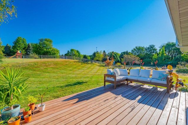 652 E Countryside Drive, Evansville, WI 53536