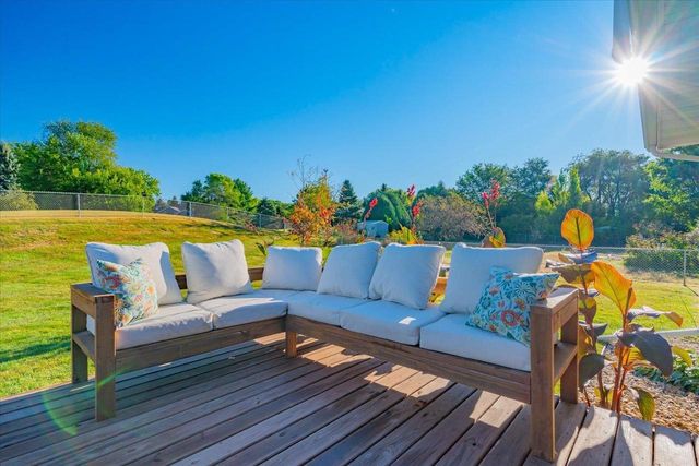 652 E Countryside Drive, Evansville, WI 53536