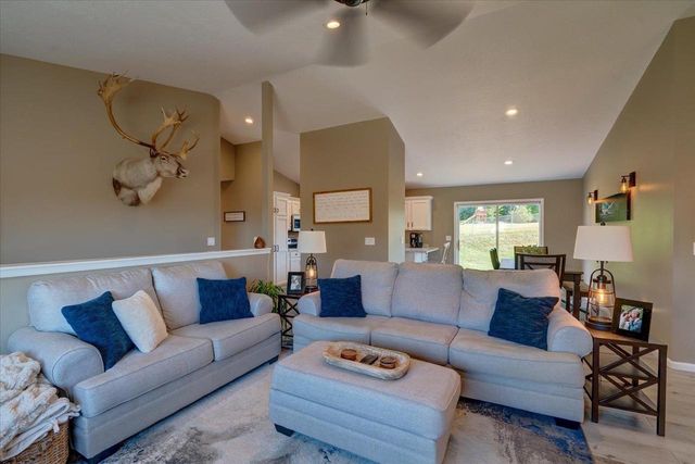 652 E Countryside Drive, Evansville, WI 53536