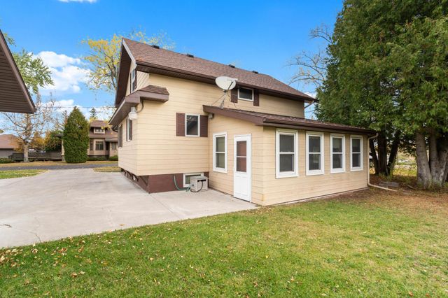 1702 N 60th Street, Superior, WI 54880