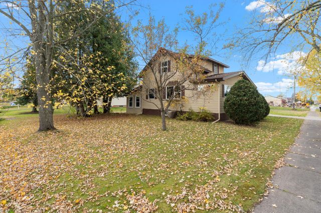 1702 N 60th Street, Superior, WI 54880