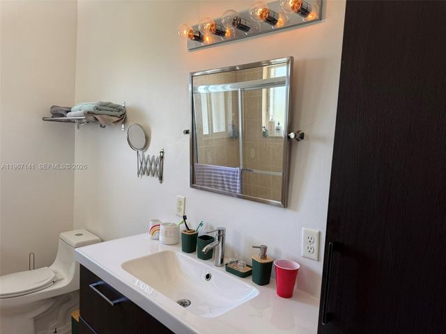 396 NE 33rd Ter, Homestead, FL 33033