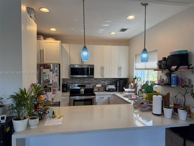 396 NE 33rd Ter, Homestead, FL 33033