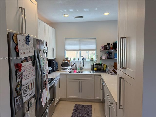 396 NE 33rd Ter, Homestead, FL 33033