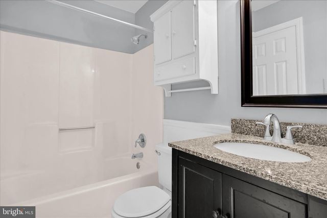 433 SPRINGFIELD CT, Lititz, PA 17543