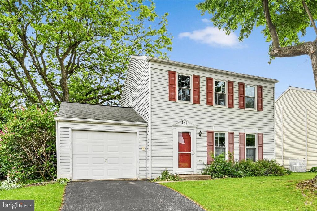 433 SPRINGFIELD CT, Lititz, PA 17543